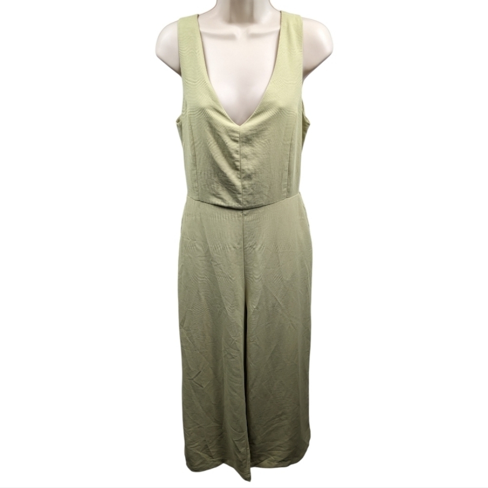 Mod Ref Sleeveless V-Neck Wide Leg Jumpsuit Sz M